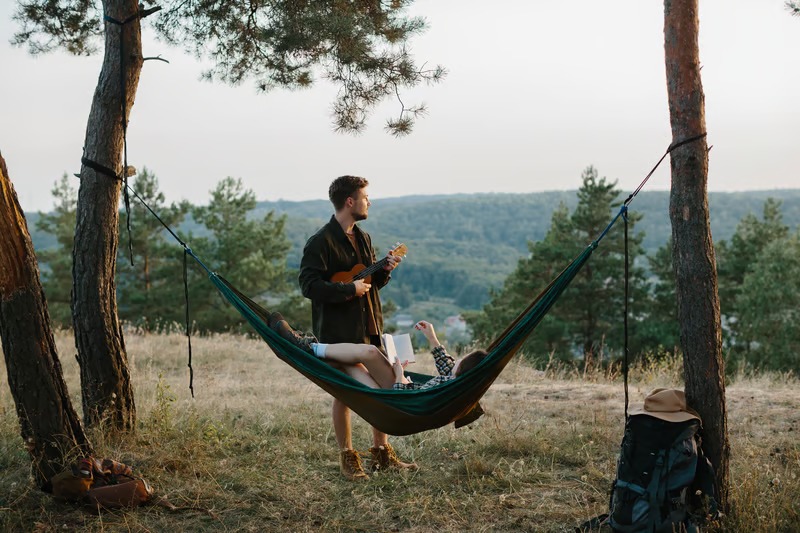 Hammock Camping Tips: A Complete Guide to Comfortable and Safe Outdoor Adventures